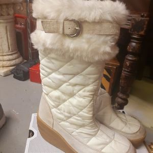 Womens snow boots